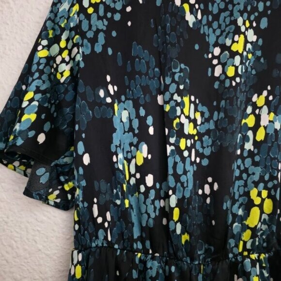 Torrid Midi Bubble Charm Flutter Sleeve Wrap Dress Women's Plus Size 1X - Picture 10 of 10